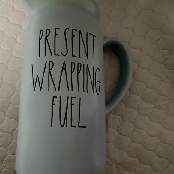 RAE DUNN DRINK PITCHER . - Picture 2 of 6